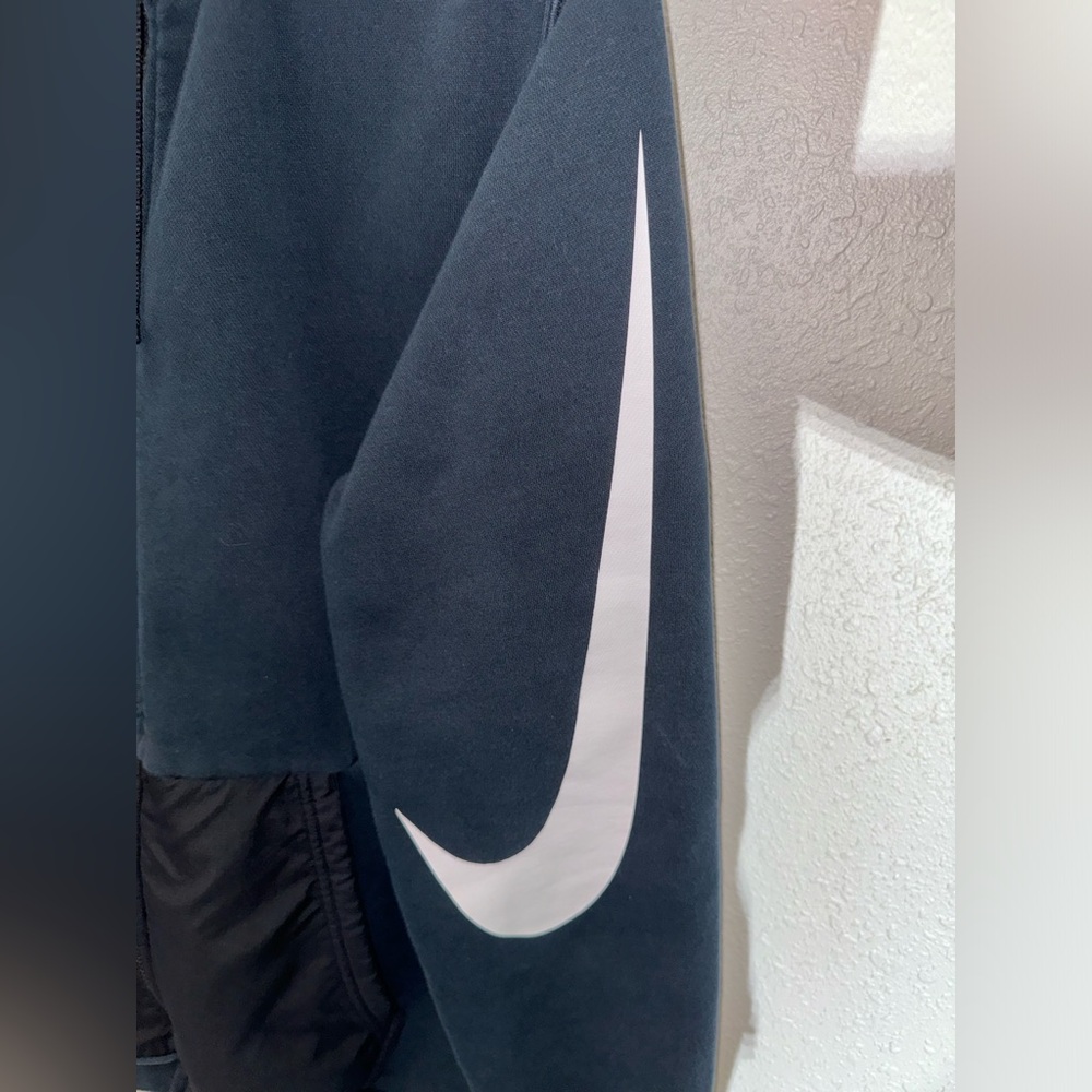 Nike Zip Up Hoodie - Black - Size MED M - Men’s/Unisex - Picture 6 of 7